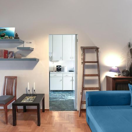 Central Pagrati Apartment With Park View Balcony - Opp Pangrati Grove Athen Exterior foto